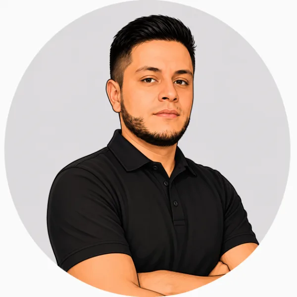 Felipe P, Support Guru at CIO Landing
